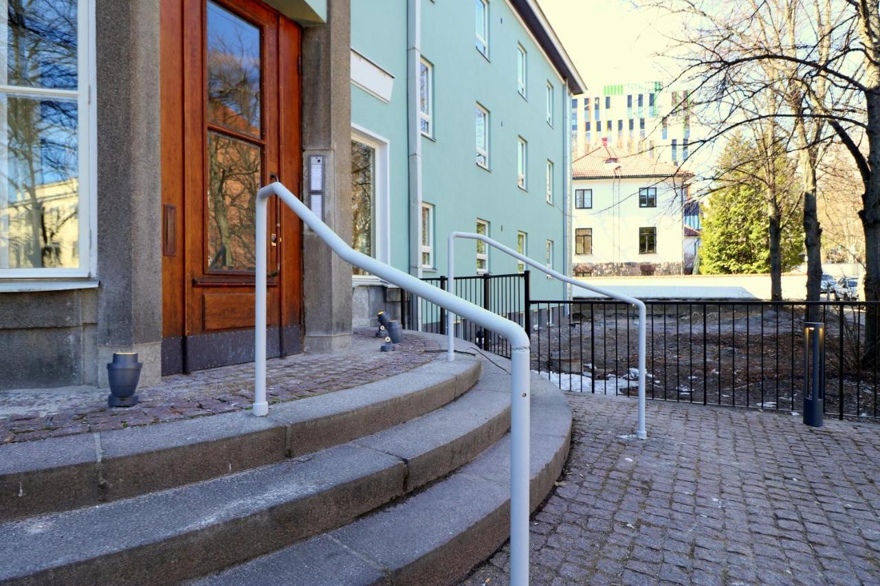 Forenom Serviced Apartments Helsinki Töölö Exteriör bild